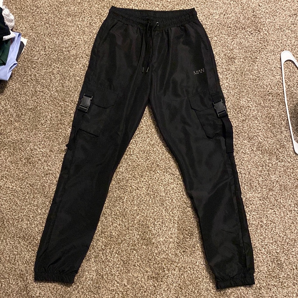 BoohooMAN nylon cargo track pants